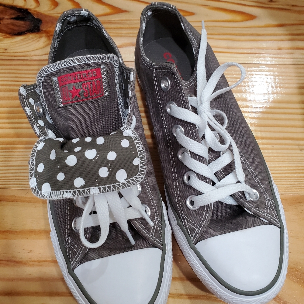 NEW Converse Womens 7